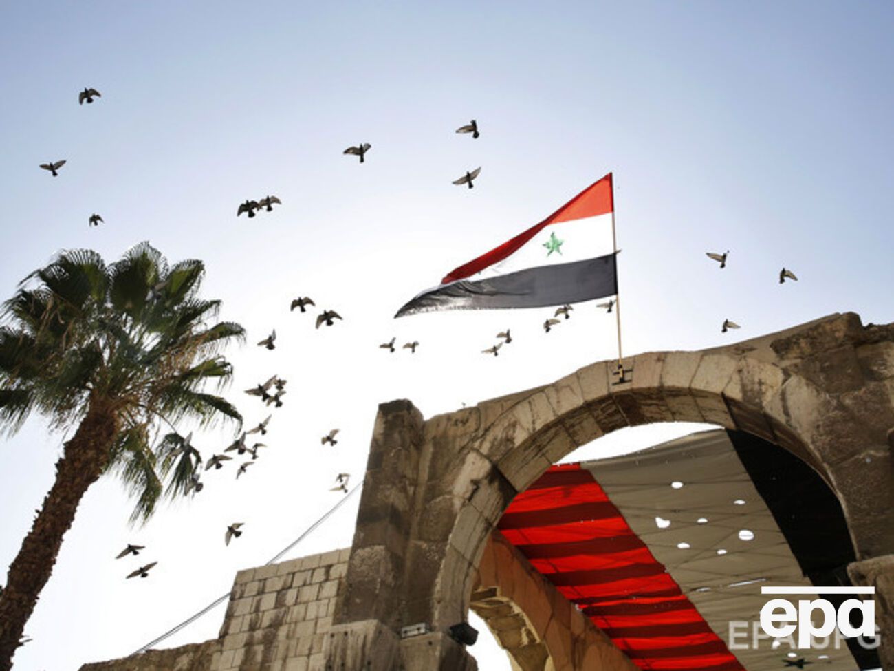 По словам главы Сирийского наблюдательного пункта за правами человека, погибшие россияне были добровольцами