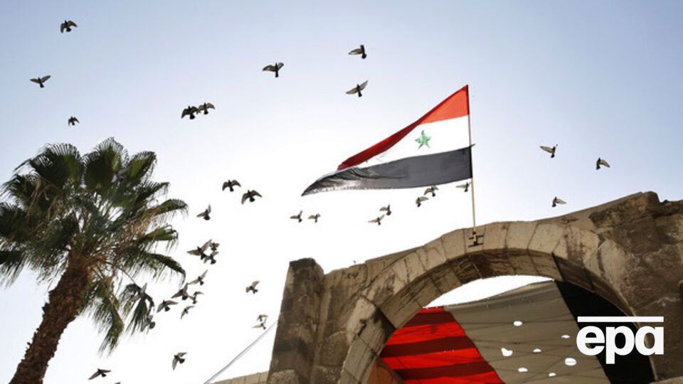 По словам главы Сирийского наблюдательного пункта за правами человека, погибшие россияне были добровольцами