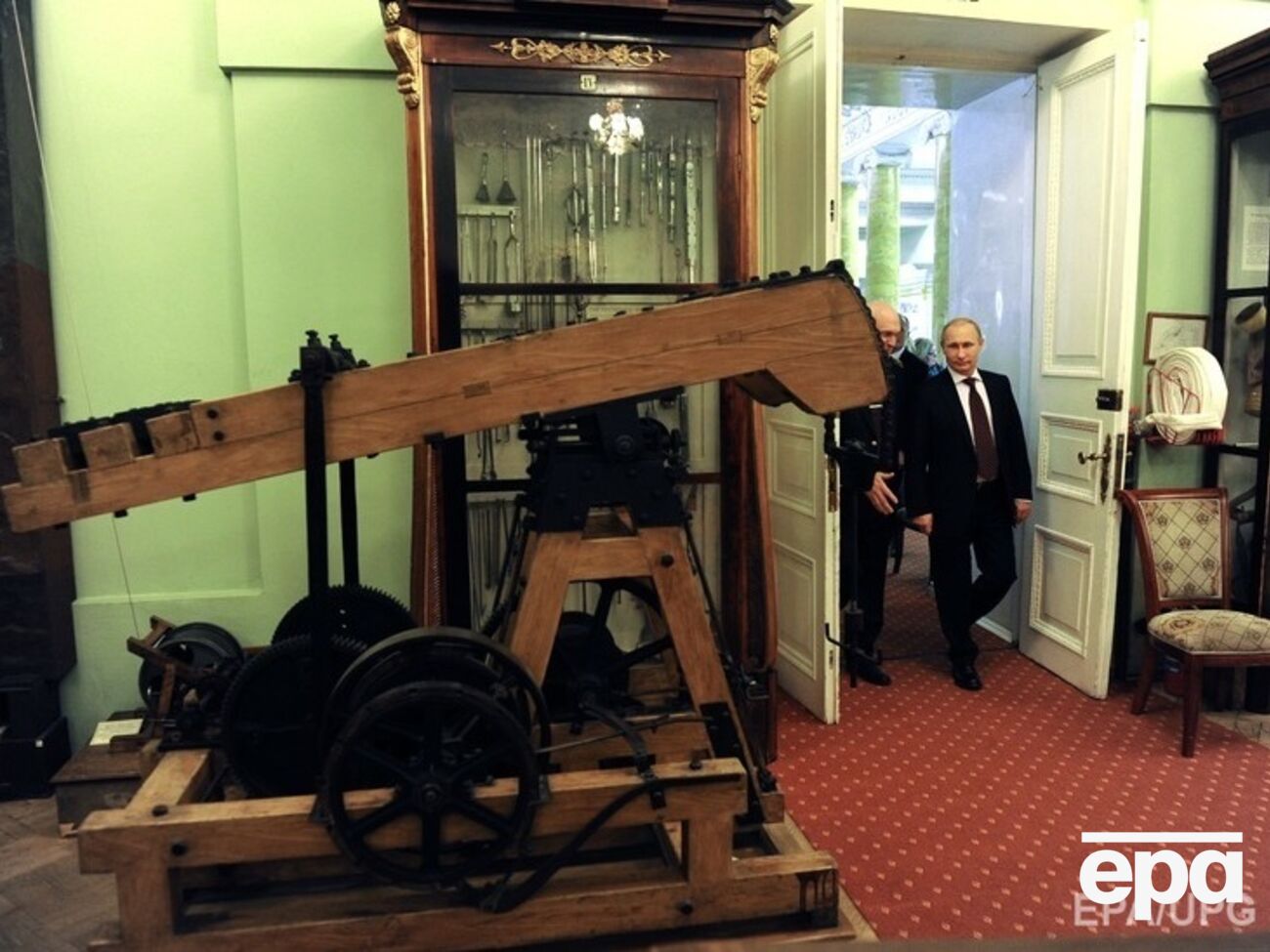 Российские спецслужбы будут изучать работы ученых перед их публикацией