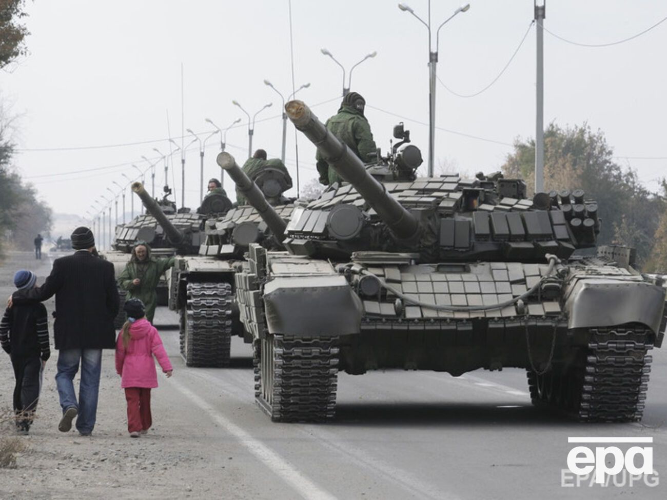 Украина осуществляет отвод танков на донецком направлении