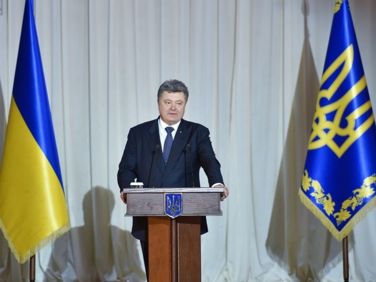 По словам Порошенко, обещанные Обамой контрбатарейные станции прибудут в ноябре