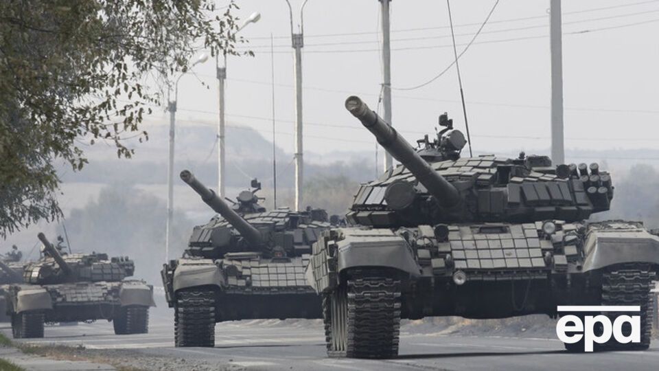 Украинские военные продолжают отвод вооружений в соответствии с договоренностями