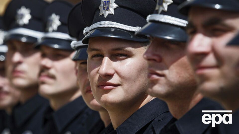 В Кировограде и Кривом Роге набирают новых полицейских