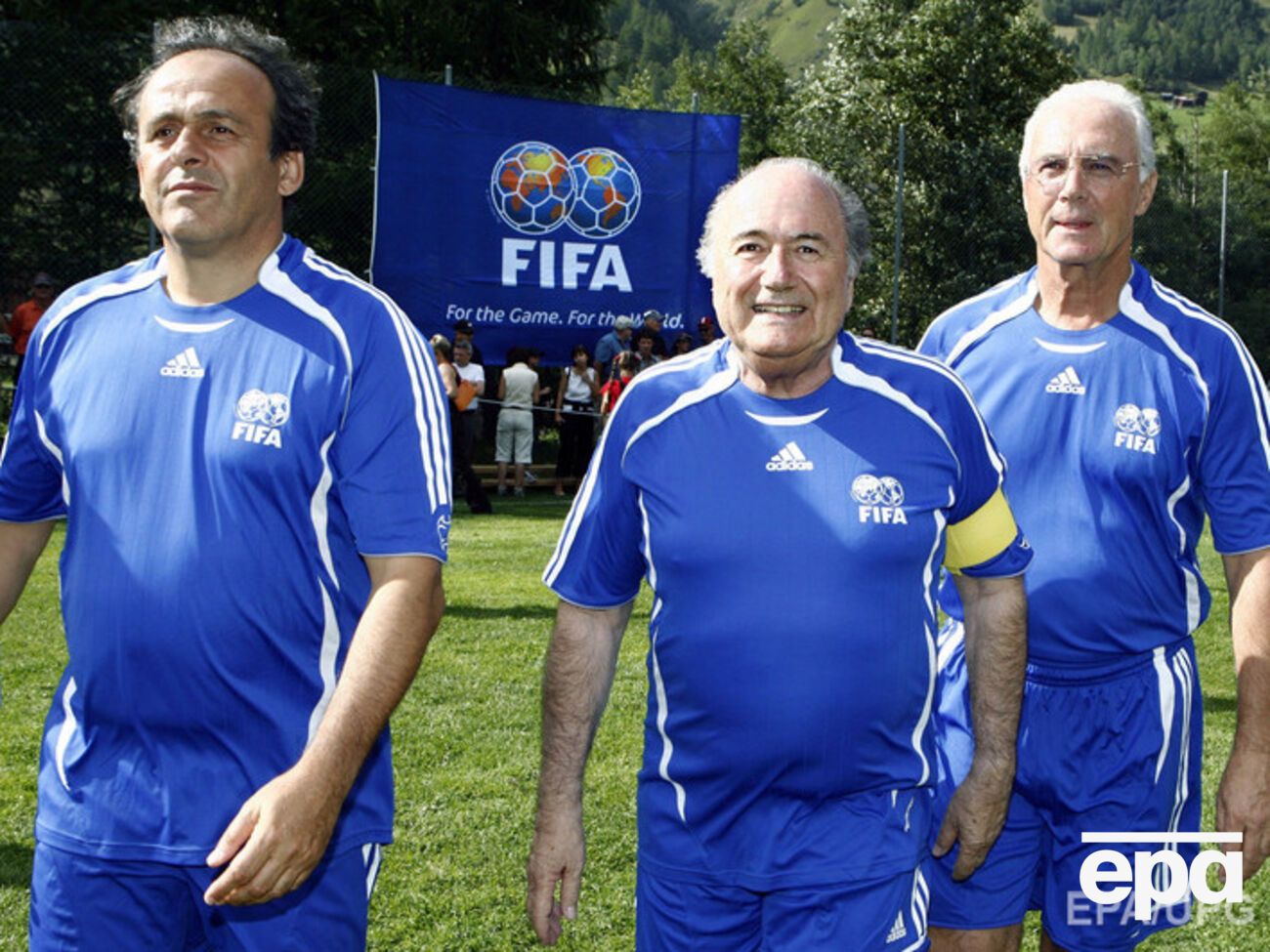 Подозрение в коррупции пало на Платини, Блаттера и Беккенбауэра