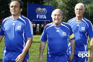 Подозрение в коррупции пало на Платини, Блаттера и Беккенбауэра