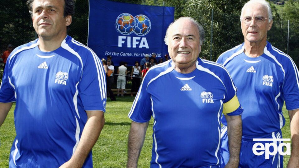 Подозрение в коррупции пало на Платини, Блаттера и Беккенбауэра