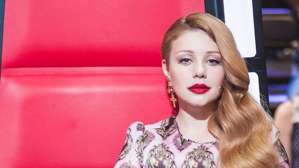 Тину Кароль для Elle снимал японский фотограф Кинья