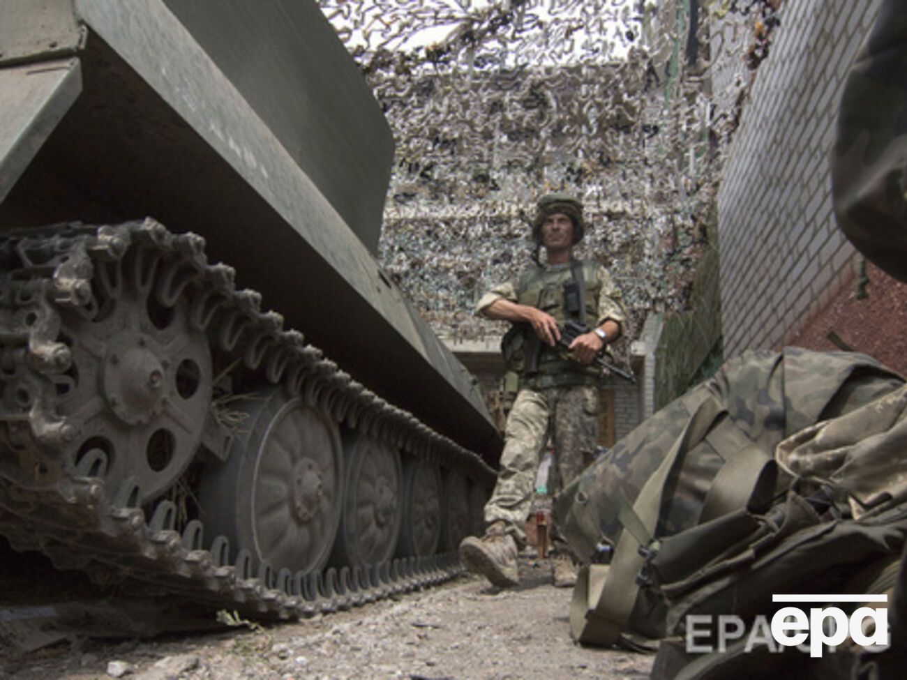 Боевики утверждают, что на переднем крае танков нет