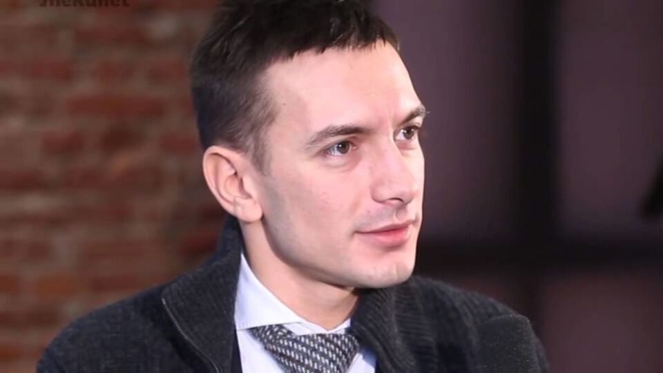 Погорелый – шеф-редактору РБК Осетинской: Лиза, тебе часто дочь Путина дает интервью? Нам она дала вот на таких условиях --- только об МГУ и без фотографии. Нам окей