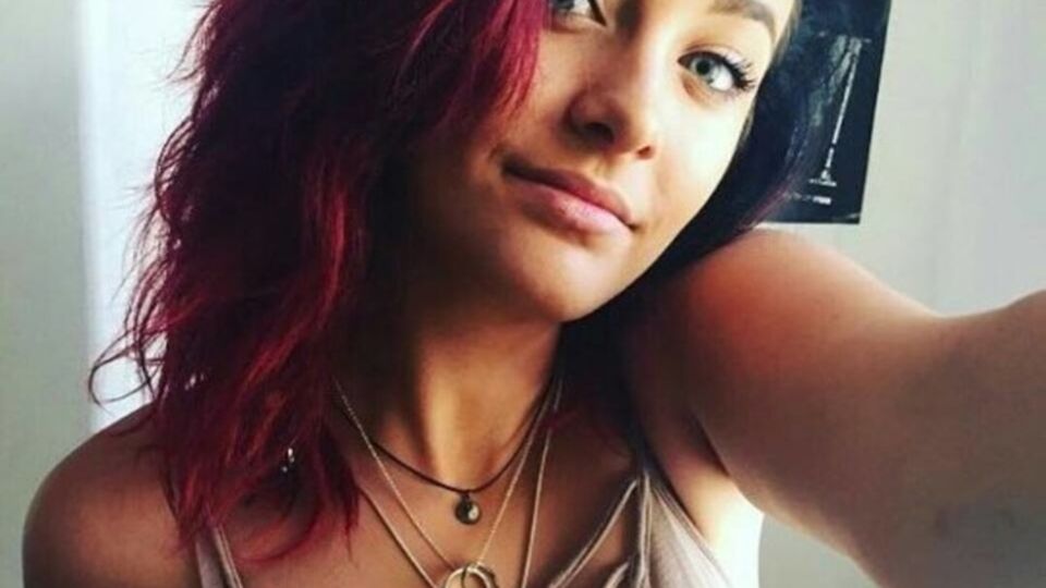 Чтобы выйти замуж, 17-летней Пэрис необходимо было получить разрешение близкого родственника