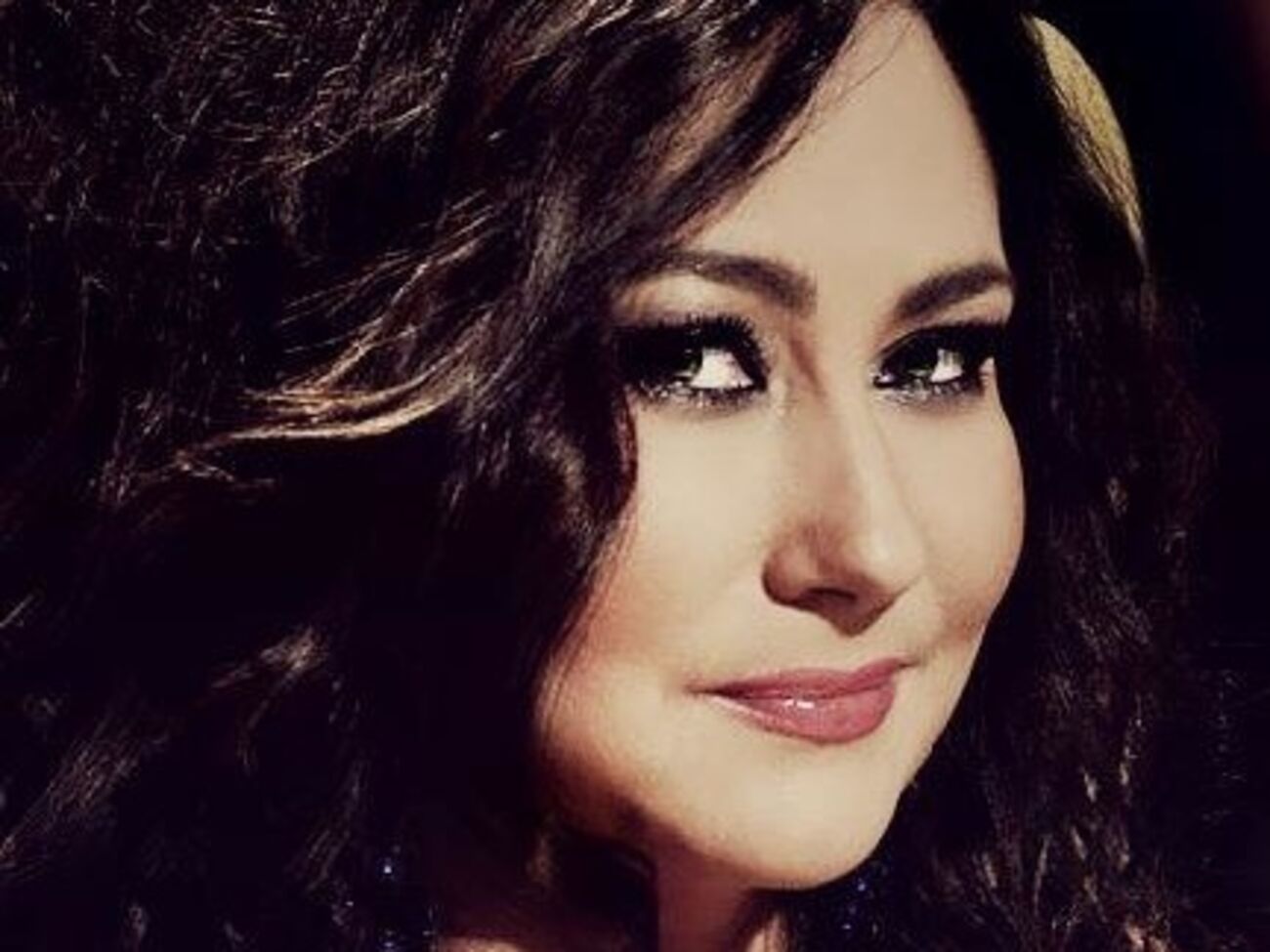 Мозговая:&nbsp;&nbsp;Ани Лорак ездит в Россию и работает для людей, 86% которых кричат, что Путин &ndash; бог. Переехать туда для нее будет честно