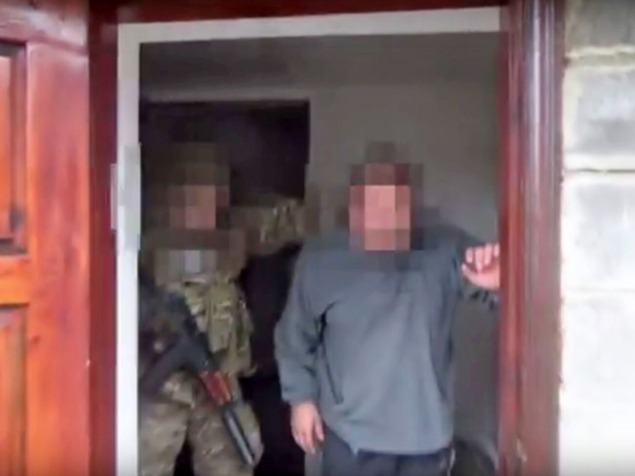 Задержанный информатор боевиков раньше работал в Госавтоинспекции