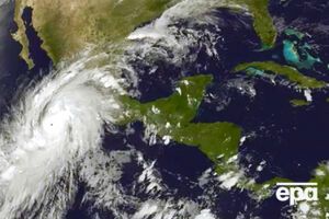 Снимок урагана "Патрисия" со спутника NOAA (The National Oceanic and Atmospheric Administration)