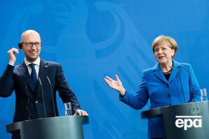 Меркель пообещала Украине помощь в переговорах с Россией