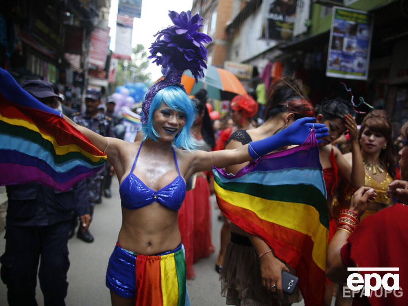 Российские коммунисты хотят наказывать геев, а лесбиянок – нет