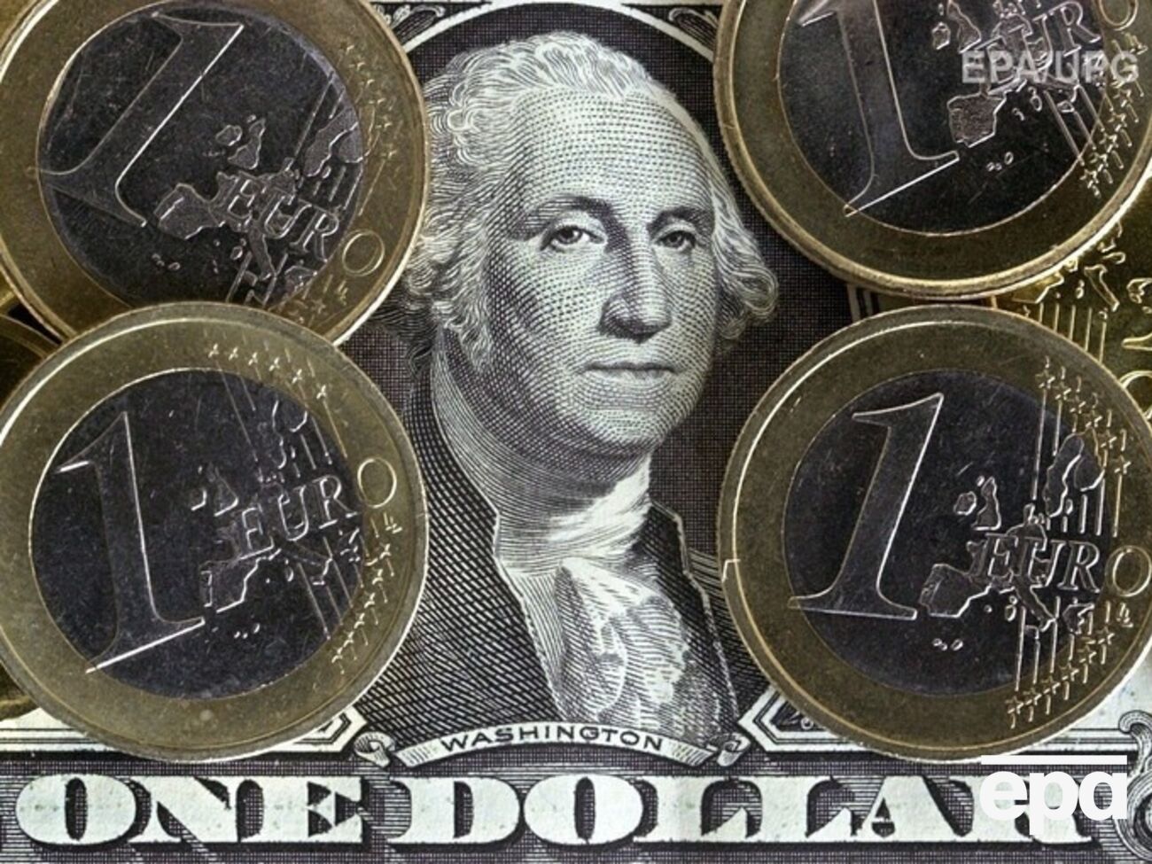 Нацбанк установил курс валют на 26 октября