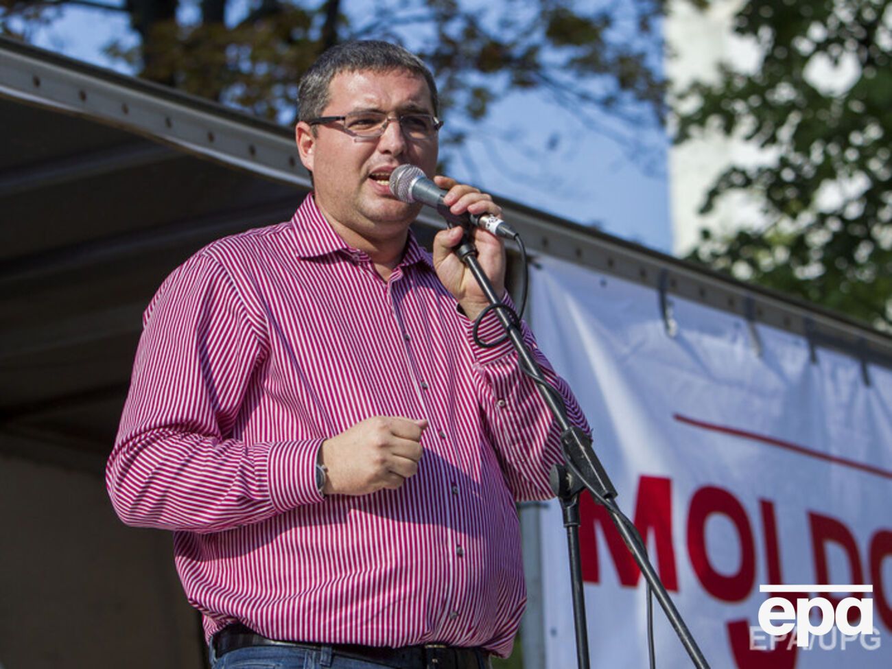 Усатого задержали в аэропорту Кишинева