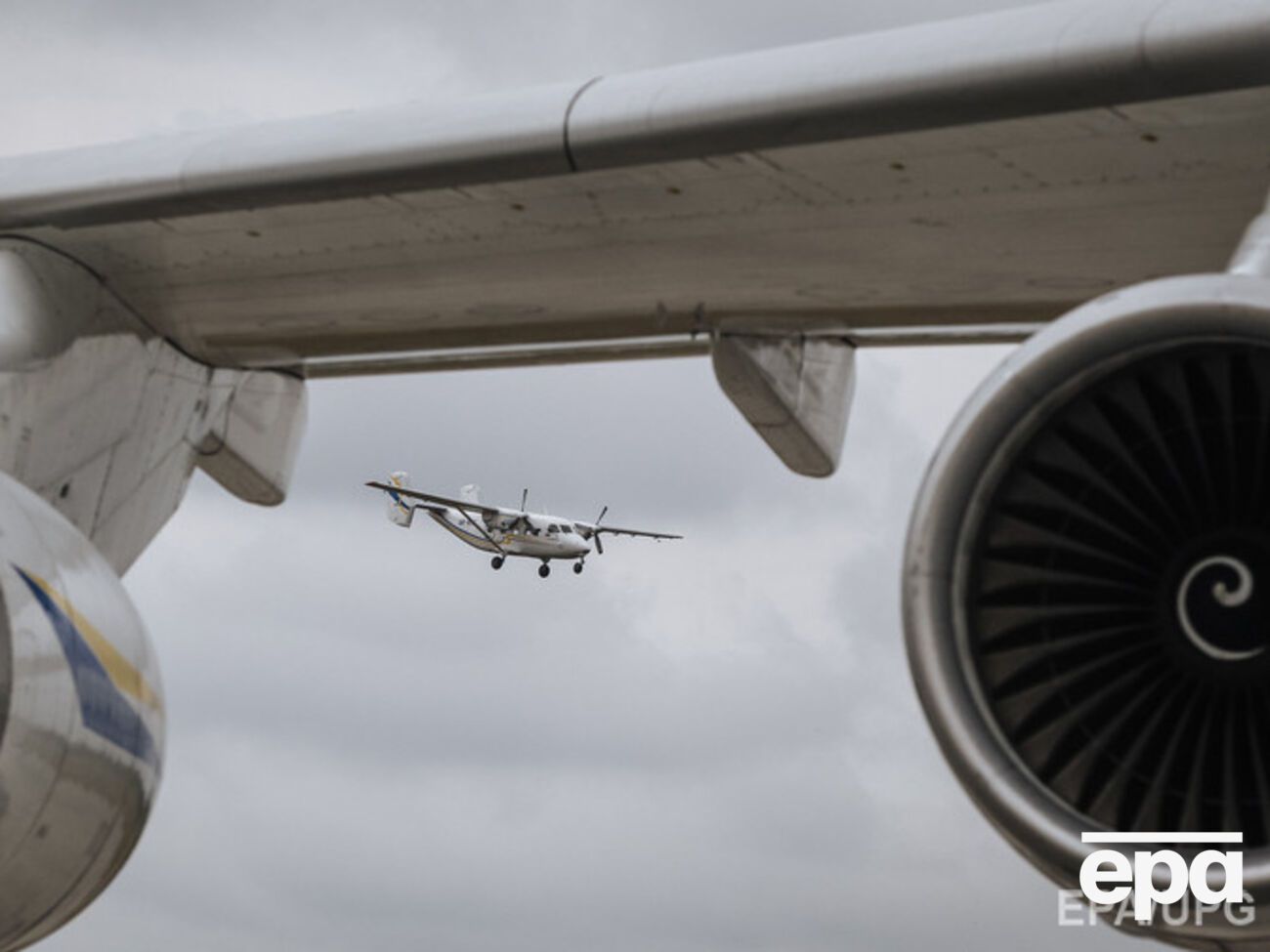 "Росавиация" просит не закрывать воздушное сообщение с Украиной