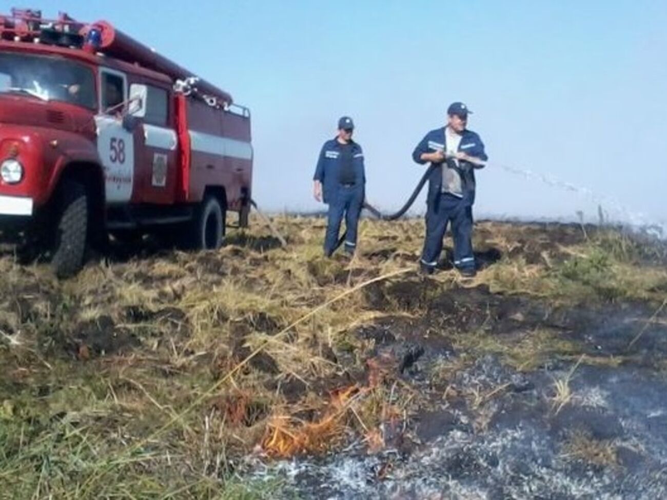 Торфяники под Киевом тушат уже больше 10 дней