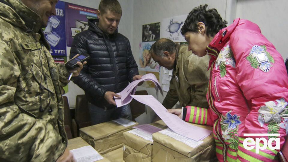 В Украине – "день тишины" накануне выборов