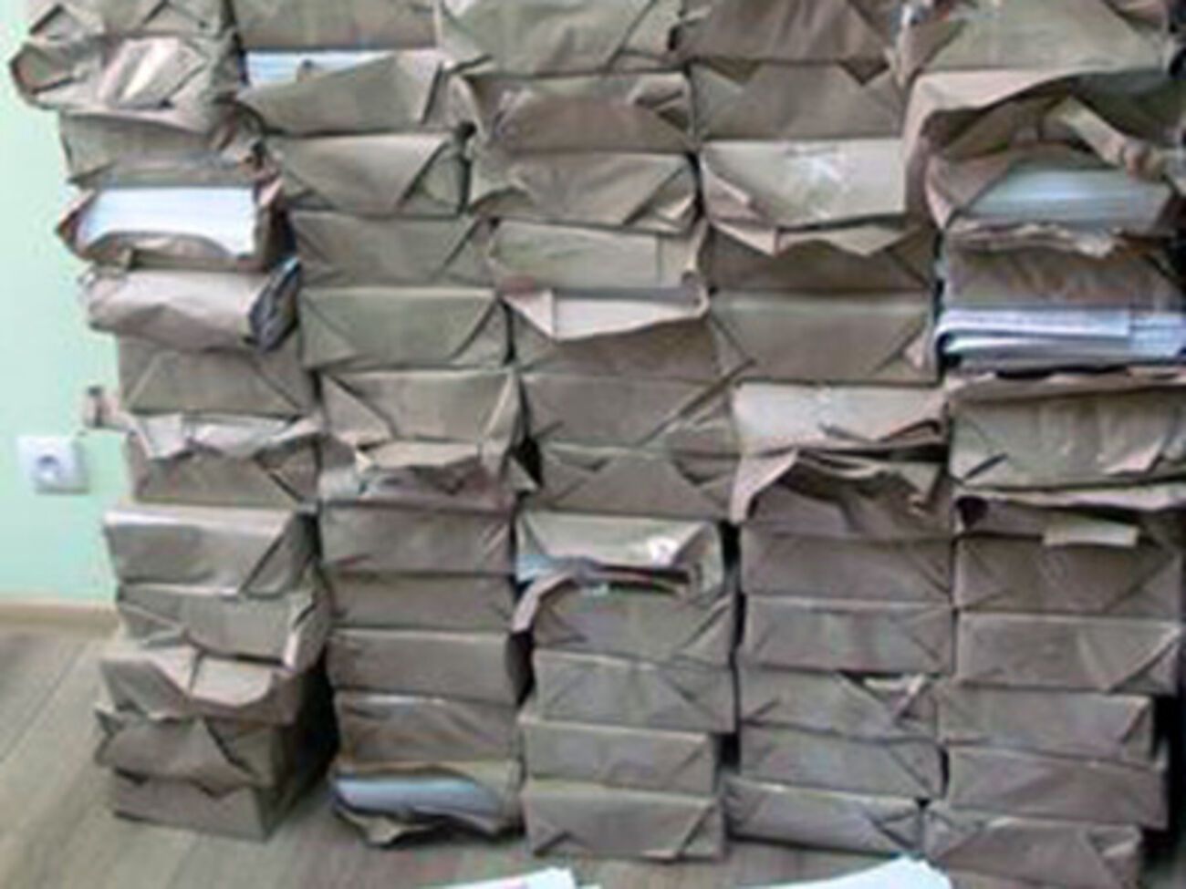 В задержанном в центре Запорожья автомобиле находились 100 тыс. листовок