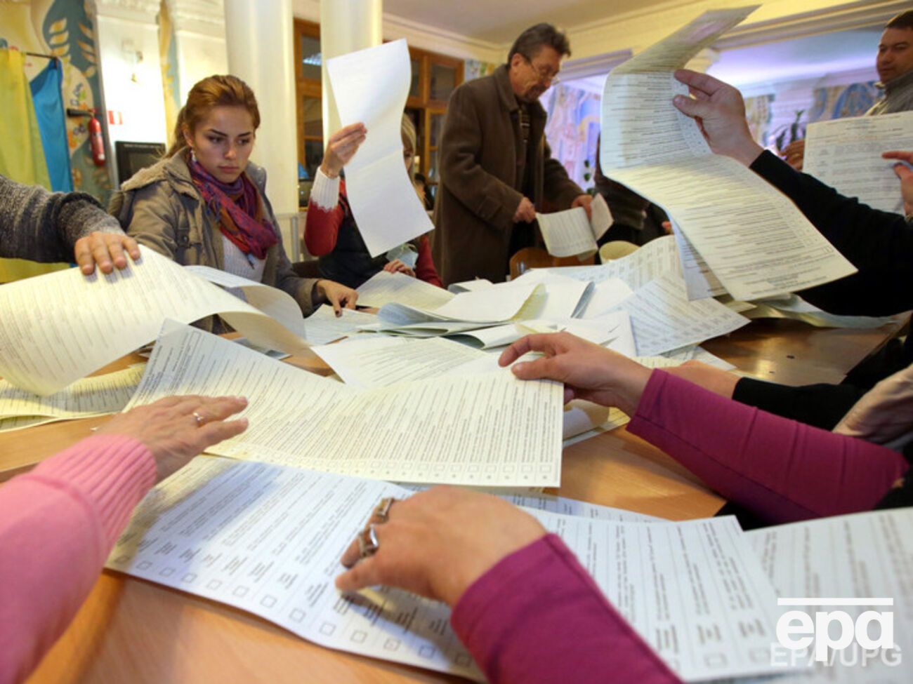 Мариупольский горизбирком обнаружил ошибки в перепечатанных бюллетенях