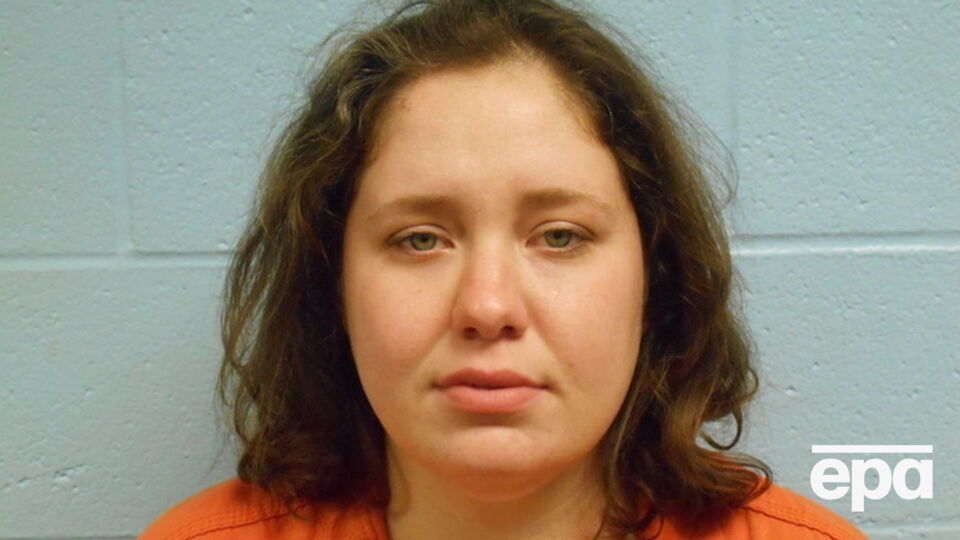 Нетрезвая женщина врезалась в толпу