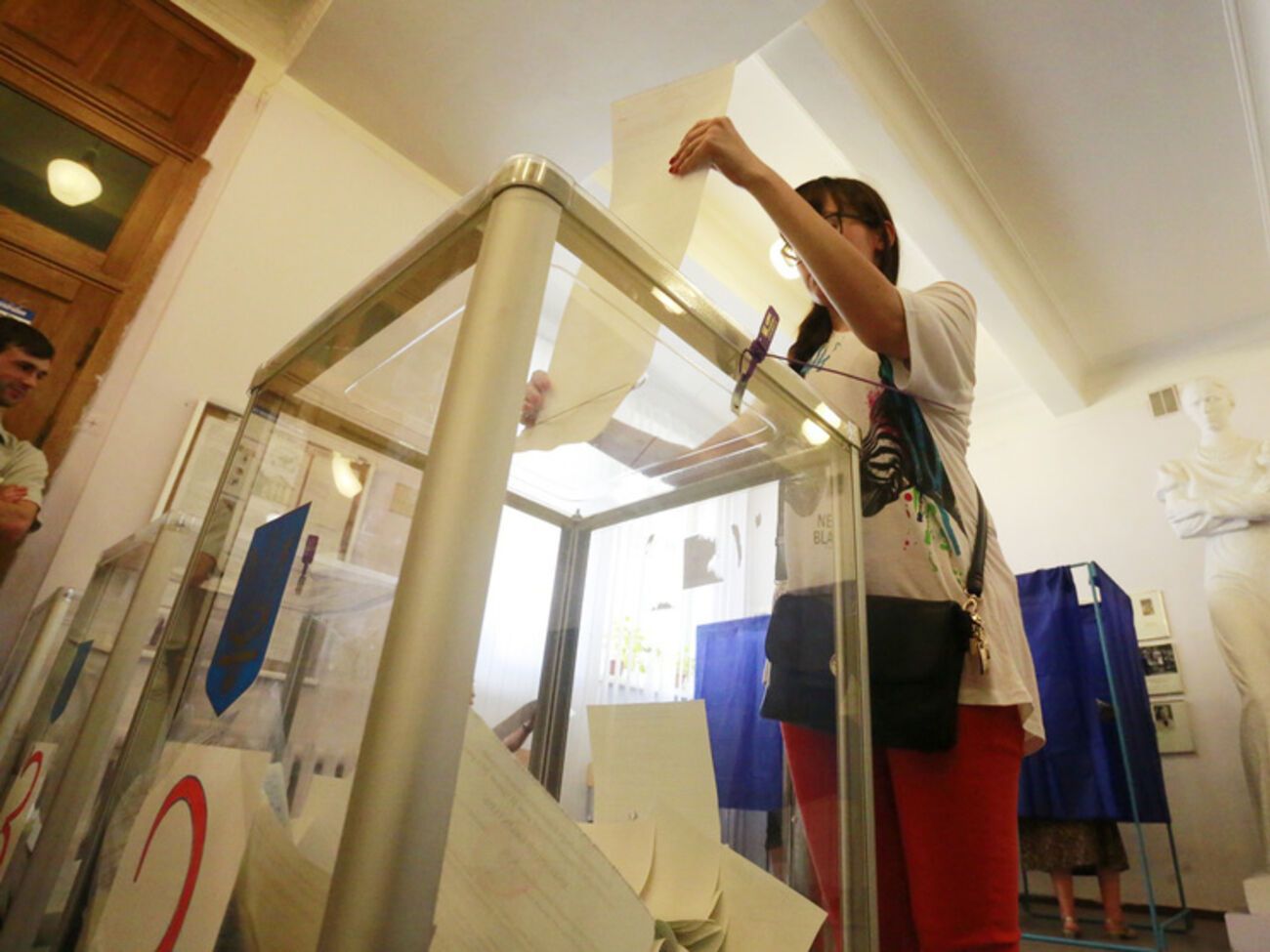 БПП "Солидарность" обвиняет Оппозиционный блок в срыве выборов в Мариуполе