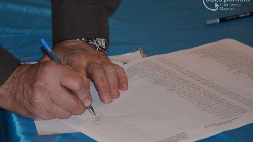 Выборы под Мариуполем проходят без происшествий