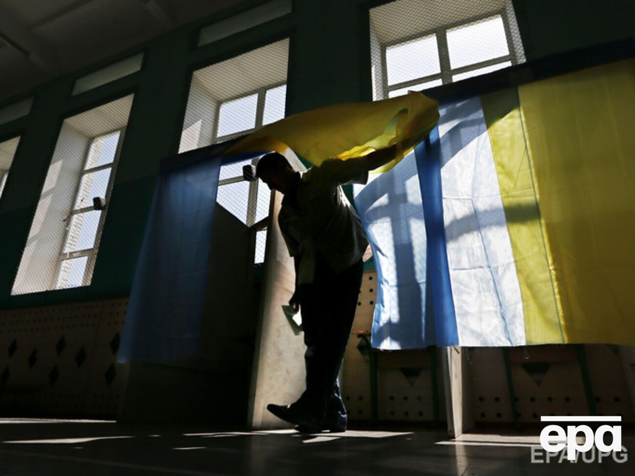 Милиция фиксирует сообщения о подкупе избирателей