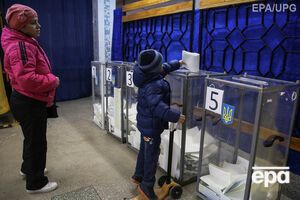 Инцидент с печатью расследует милиция, участок работает