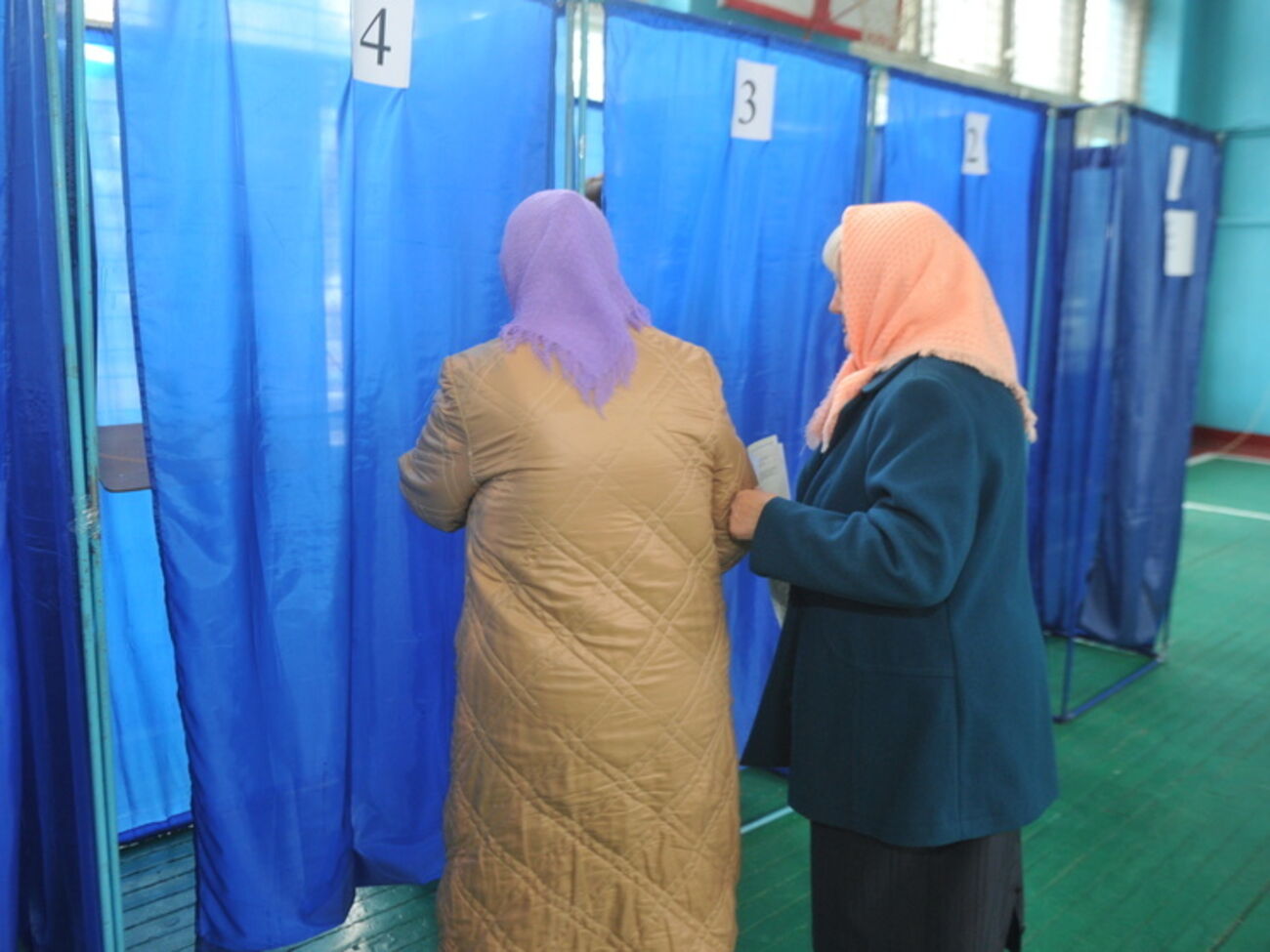 Пожилые люди традиционно составляют активную часть украинского электората