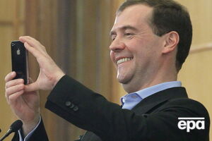 Медведева подвел переводчик