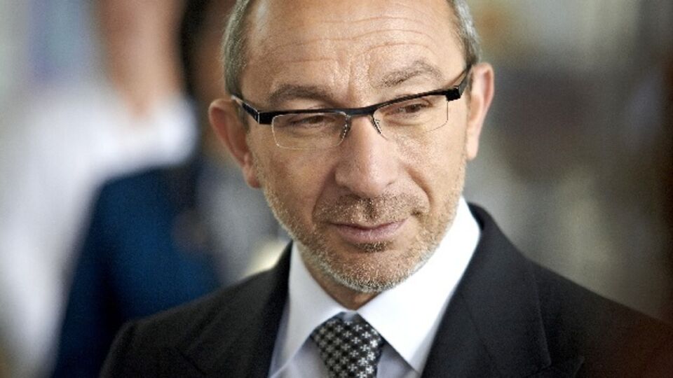 Кернес побеждает в первом туре