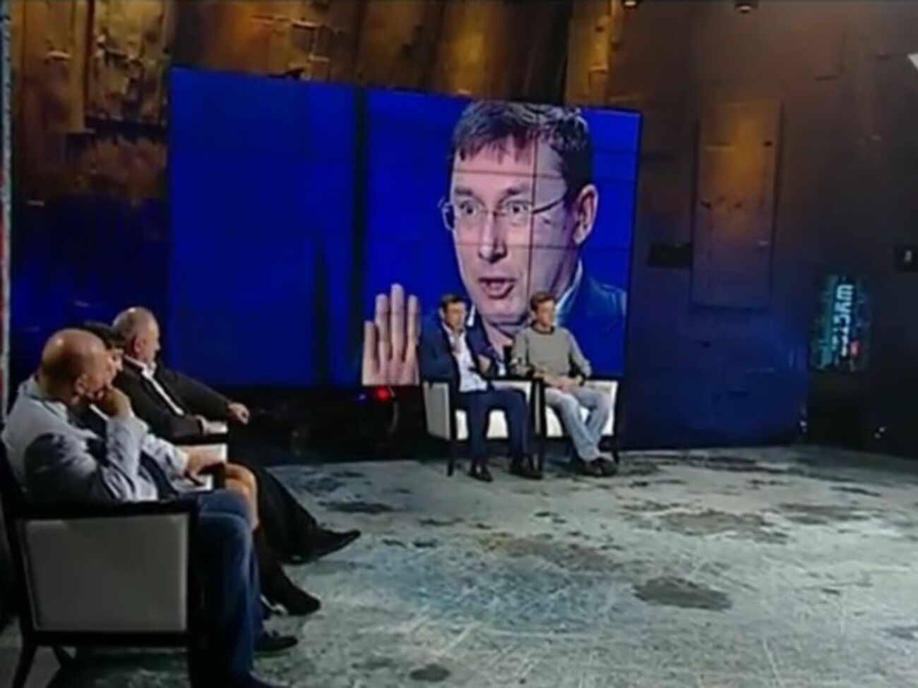 Луценко: У нас будет очень жесткий разговор с премьером