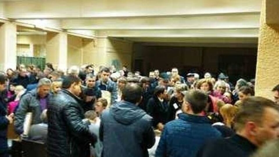 В горизбиркоме наблюдается столпотворение