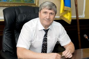 Люди в балаклавах, бронежилетах и с оружием похитили Костенникова из его кабинета