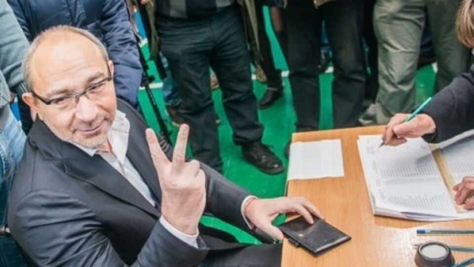 Кернес заявляет о своей победе на выборах и о большинстве его партии в горсовете