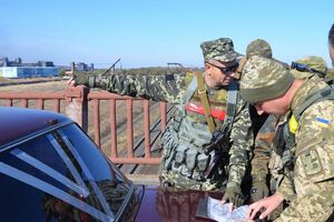 Работы по восстановлению ежедневно продолжаются на 23 участках территории вдоль линии разграничения на Донбассе