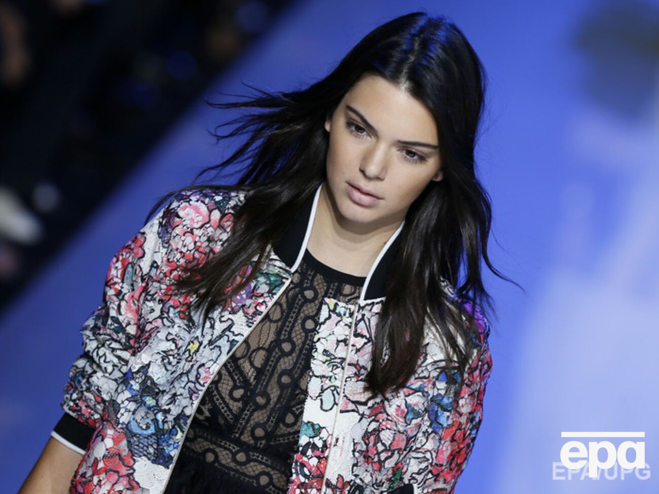 Средства, полученные от продаж, Кендалл передаст в десткую больницу в Лос-Анджелесе