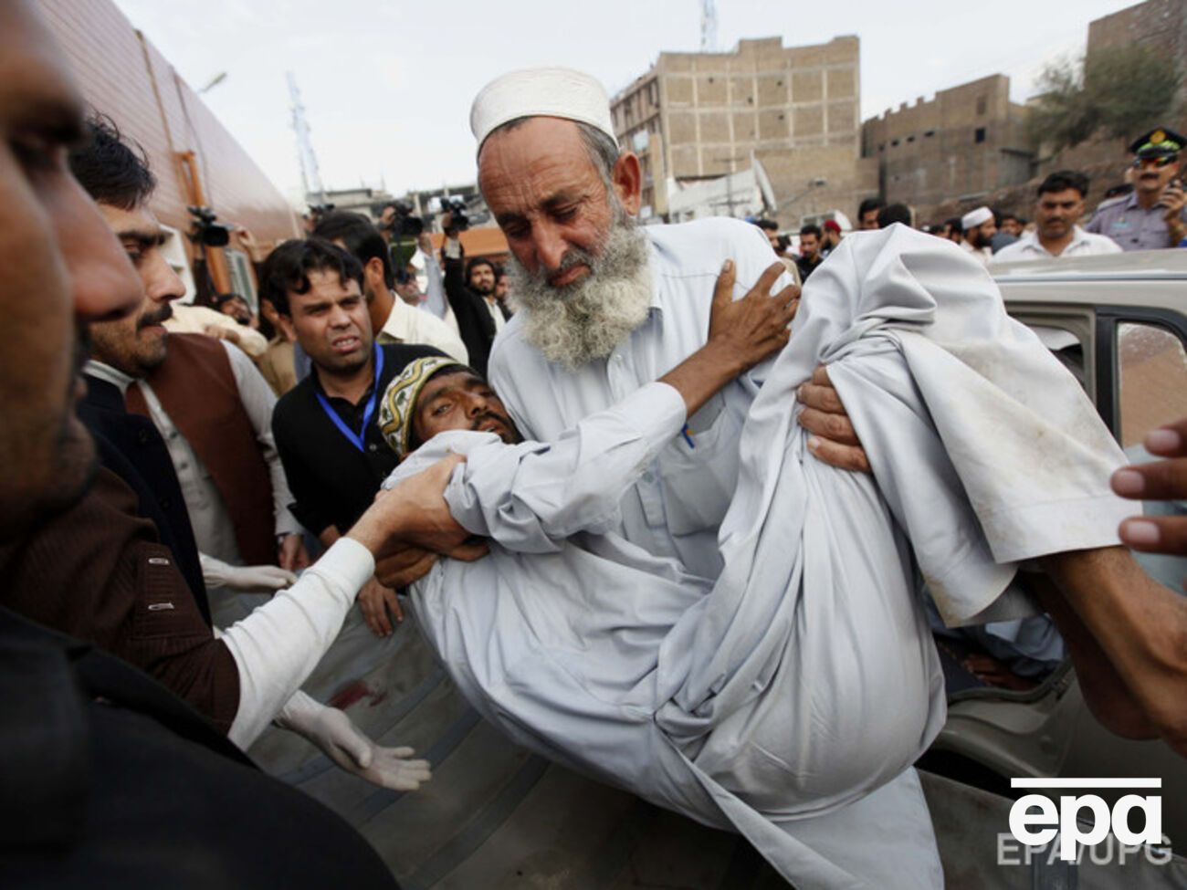 Наибольшее количество людей пострадало от землетрясения в Пакистане