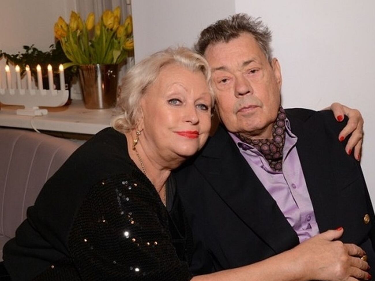 Стихи Гафта об Украине не читала, но я знаю, что он поддерживает Путина и так ощущает свое время. Его трудно представить живущим в Америке или где-то еще. Он &ndash; действительно дитя того времени