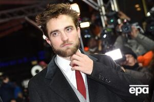 Станет ли герой Паттинсона участником любовной истории в новой ленте, пока неизвестно