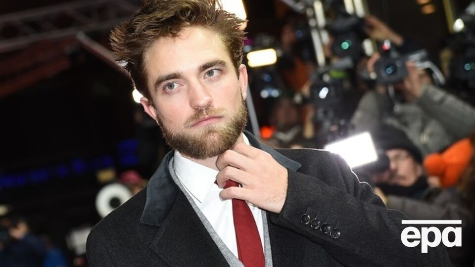 Станет ли герой Паттинсона участником любовной истории в новой ленте, пока неизвестно