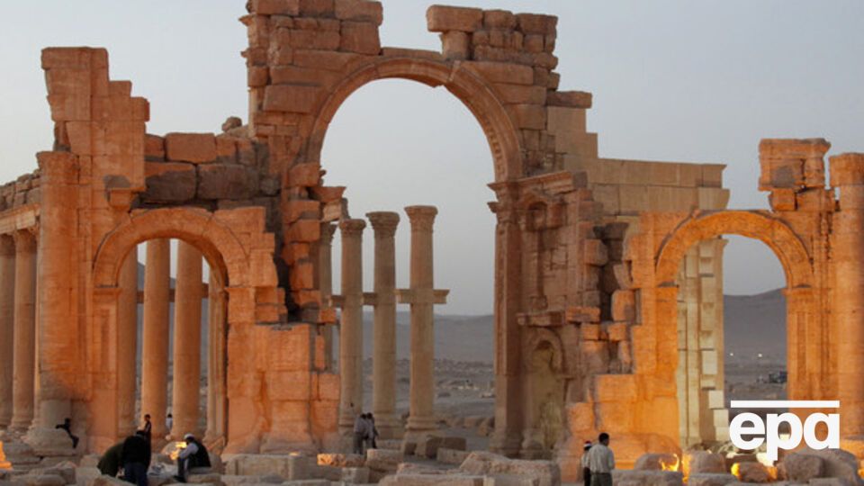 Террористы продолжают уничтожать памятники древности в Сирии