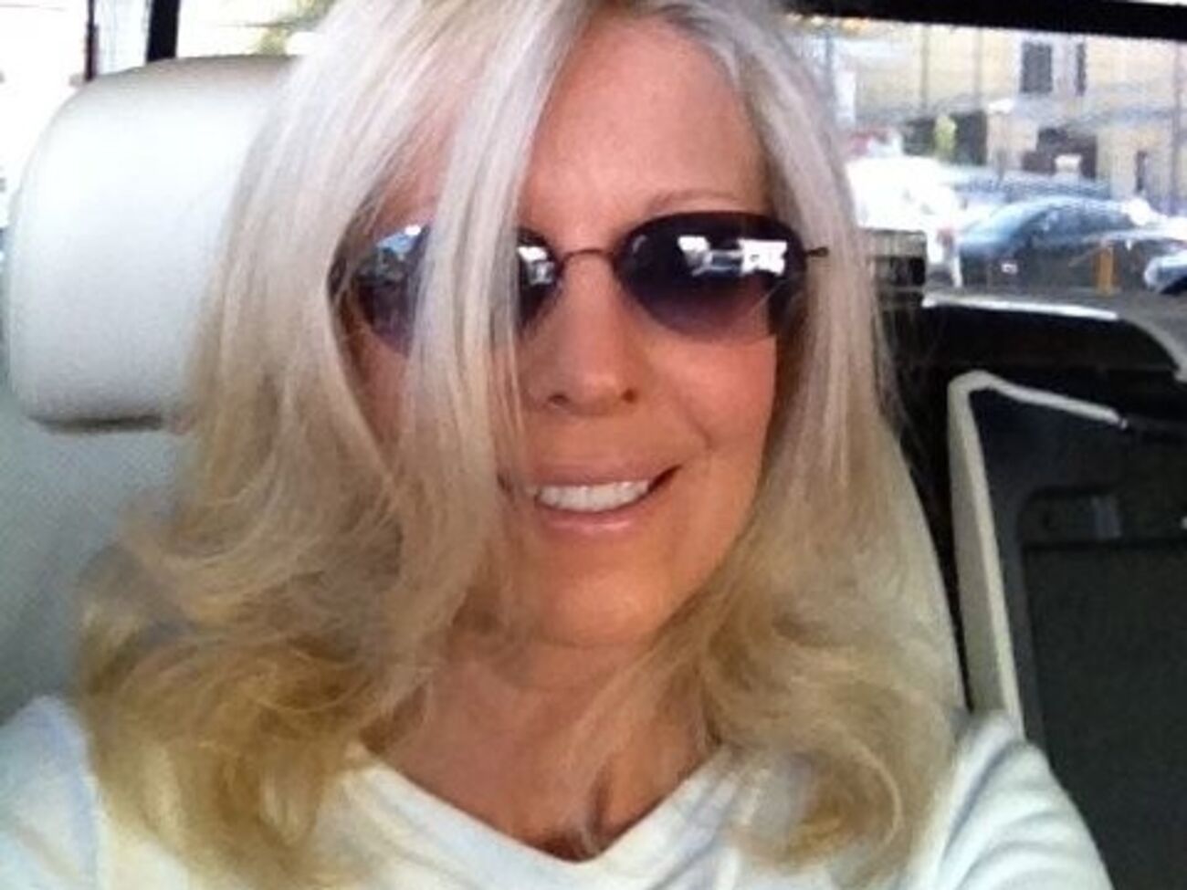 Ветлицкая: Больше всего из того, что я увидела и услышала, бросилось в глаза введение практически в ранг идола таких профессий как: мент, ФСБ-шник и ФСО-шник