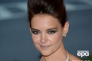 Холмс пока не подтвердила и не опровергла новость о беременности