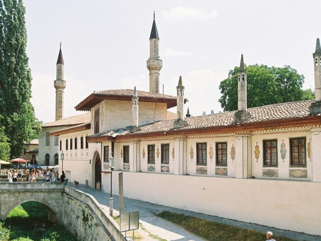 Ханский дворец в Бахчисарае в России тоже отнесли к своему культурному наследию