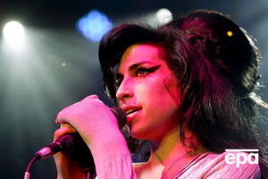 Новый фильм, посвященные Эми Уайнхаус, покажет ее взаимоотношения с близким окружением