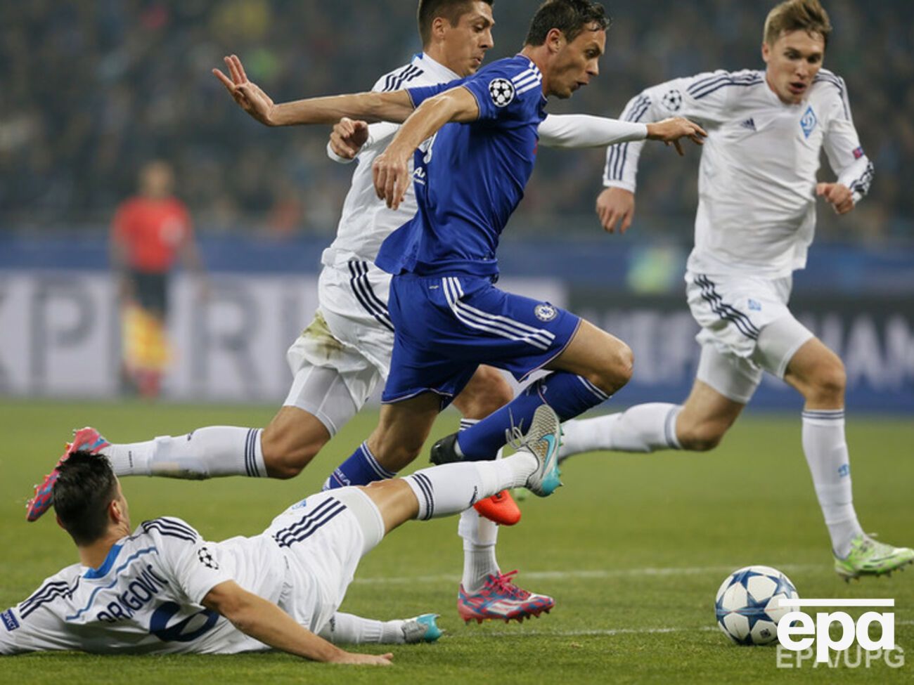 УЕФА проведет дополнительное расследование инцидента во время матча "Динамо" &ndash; "Челси"